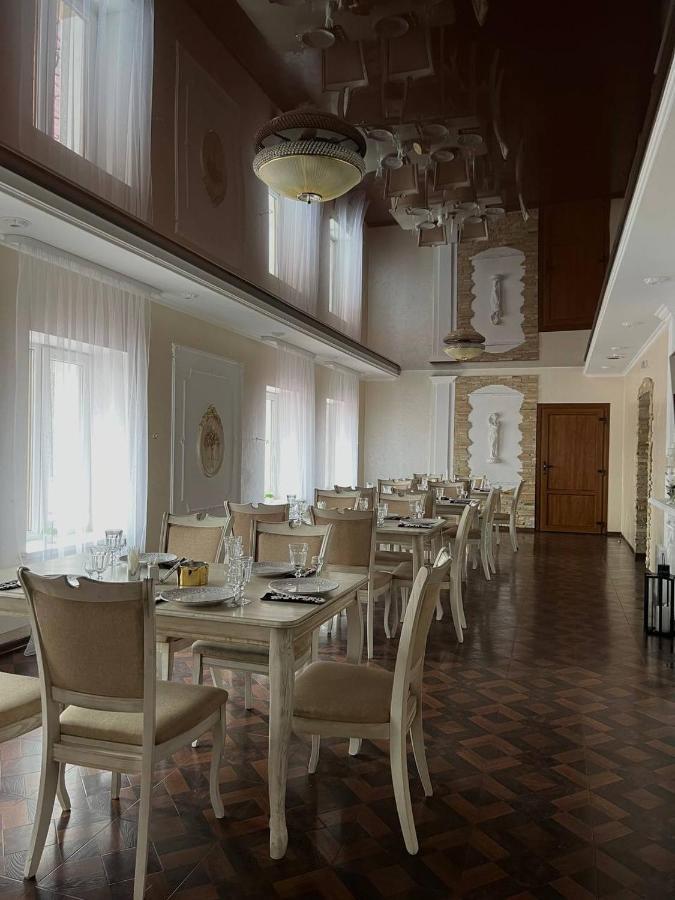 Козацькі Забави Rivne Exteriör bild