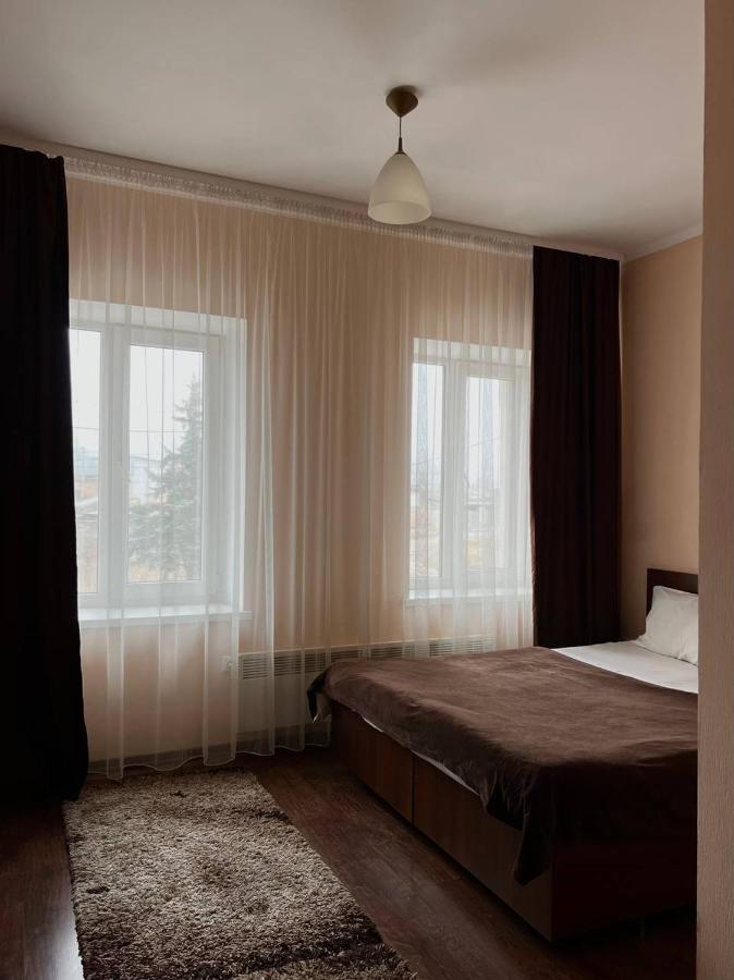 Козацькі Забави Rivne Exteriör bild